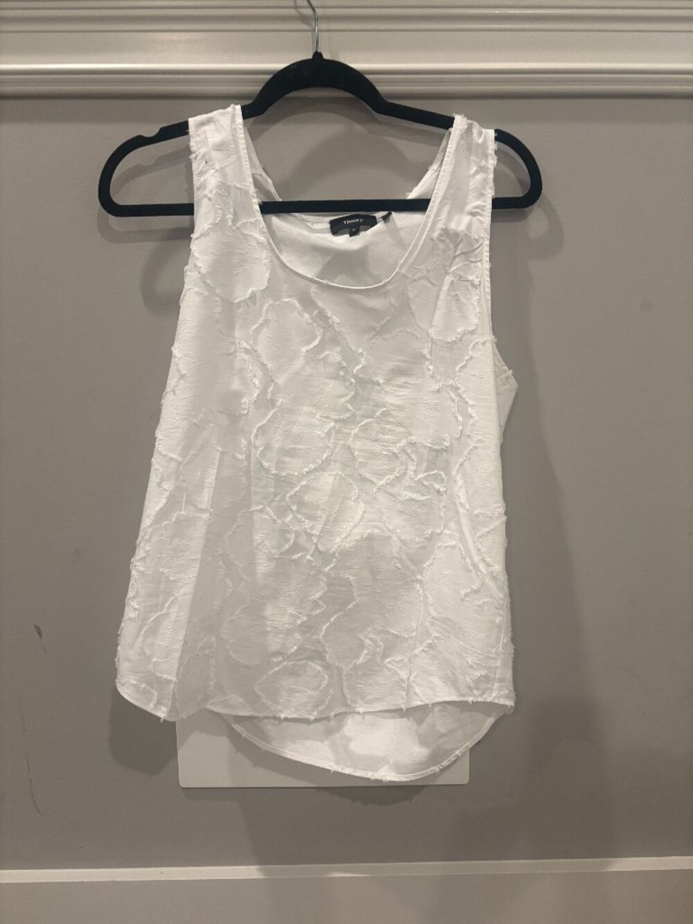 Theory Women's White Textured Sleeveless Top Size M